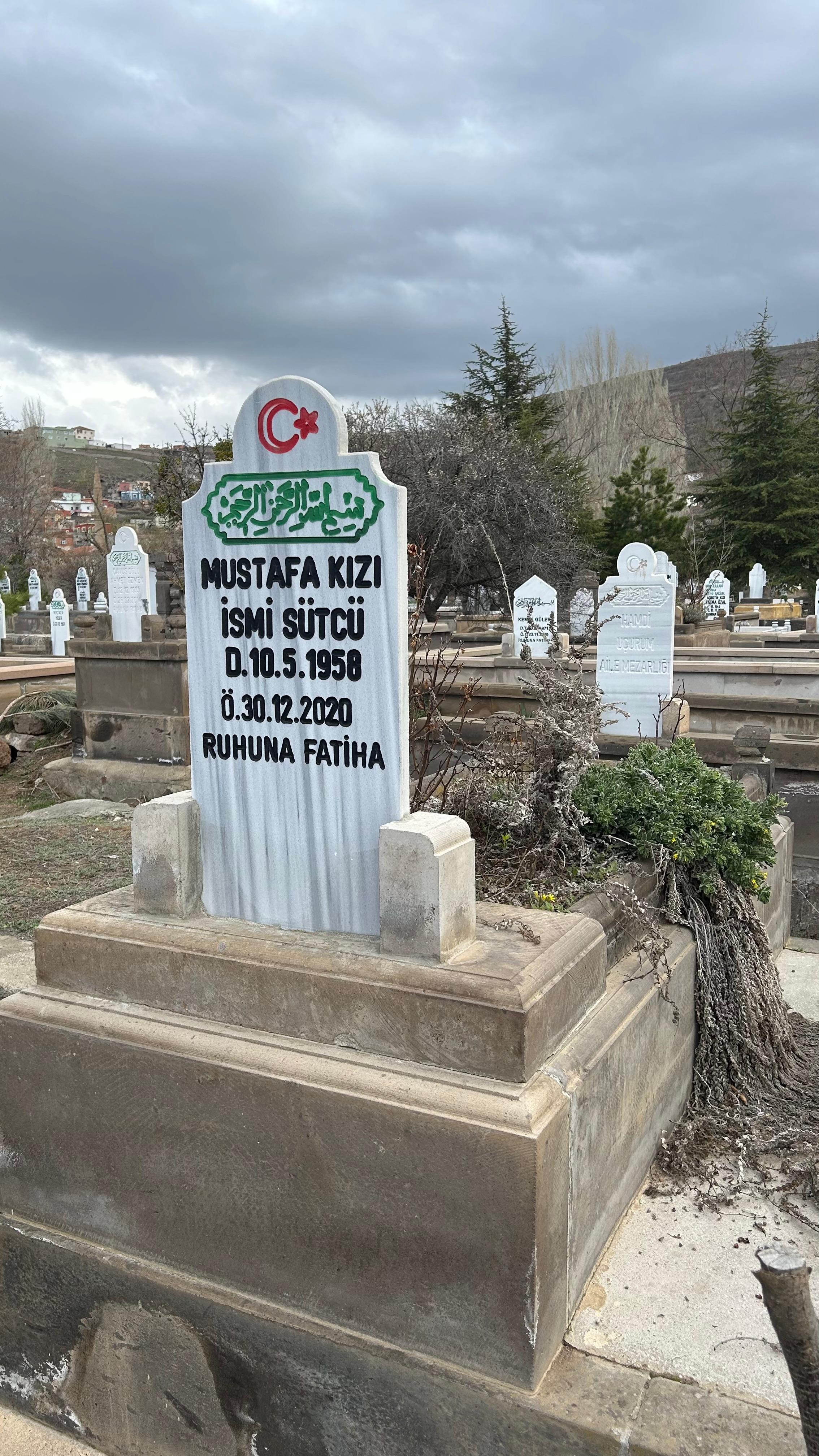 Mezar Taşı Fotoğrafı
